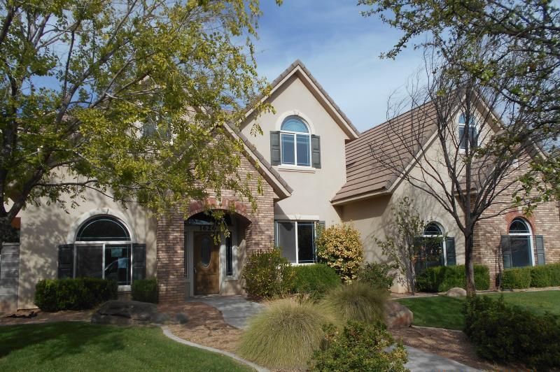 1626 West Chateau Street St. George, UT 84770 - Photo 1 of 1 Front