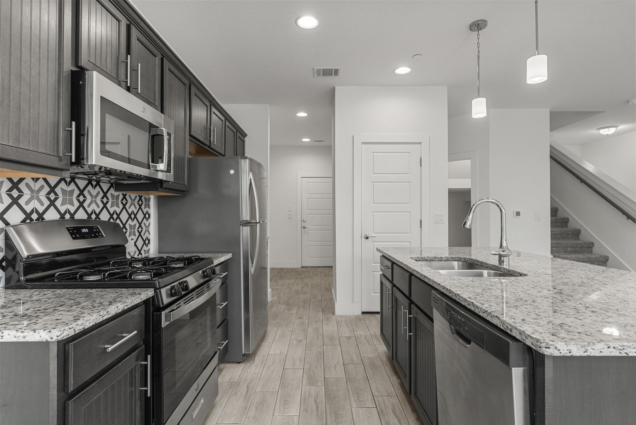 12317 Maypole Bend Austin, TX 78717 - Photo 7 of 31