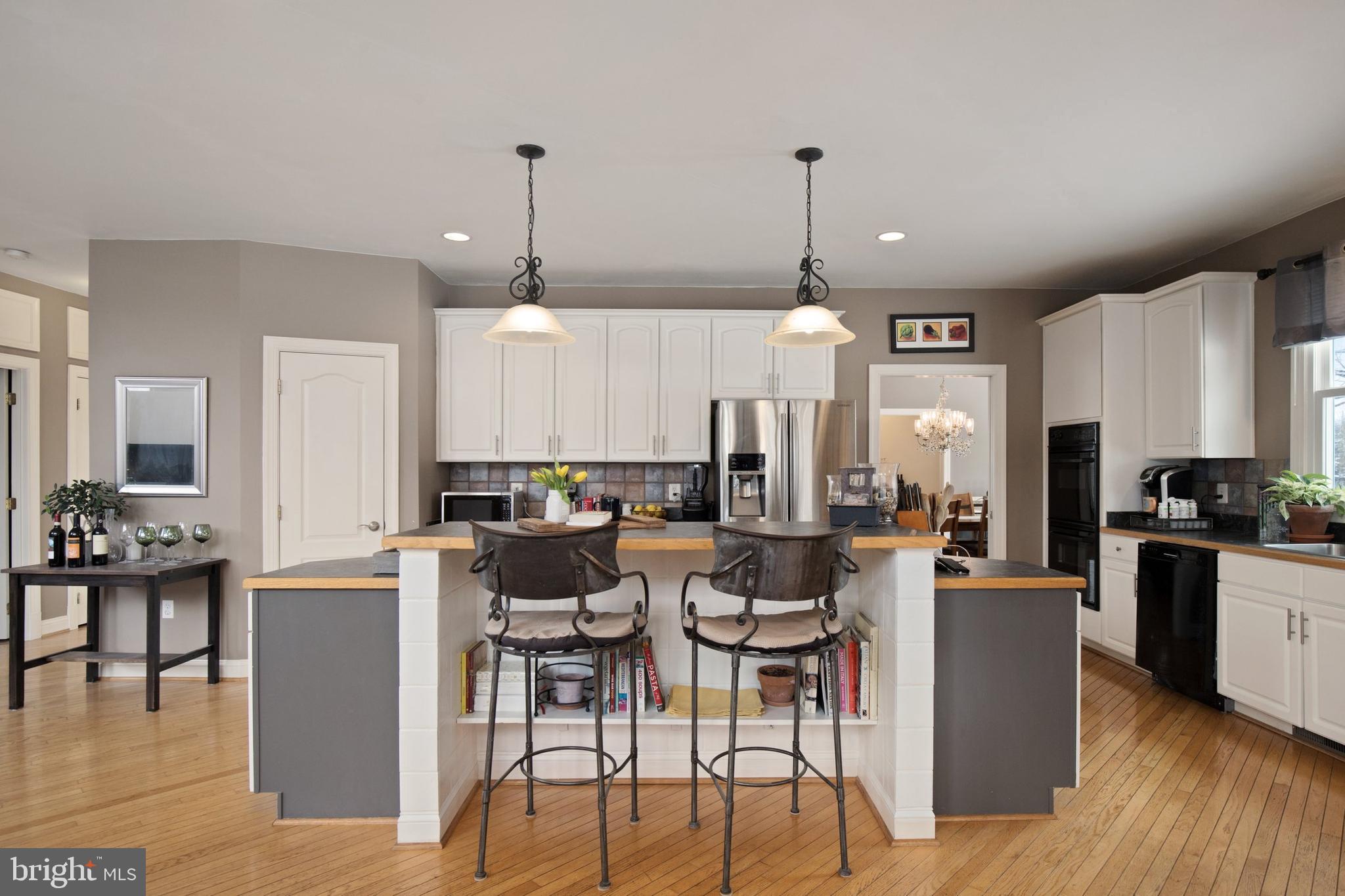 21854 Hyde Park Drive Ashburn, VA 20147 - Photo 13 of 86