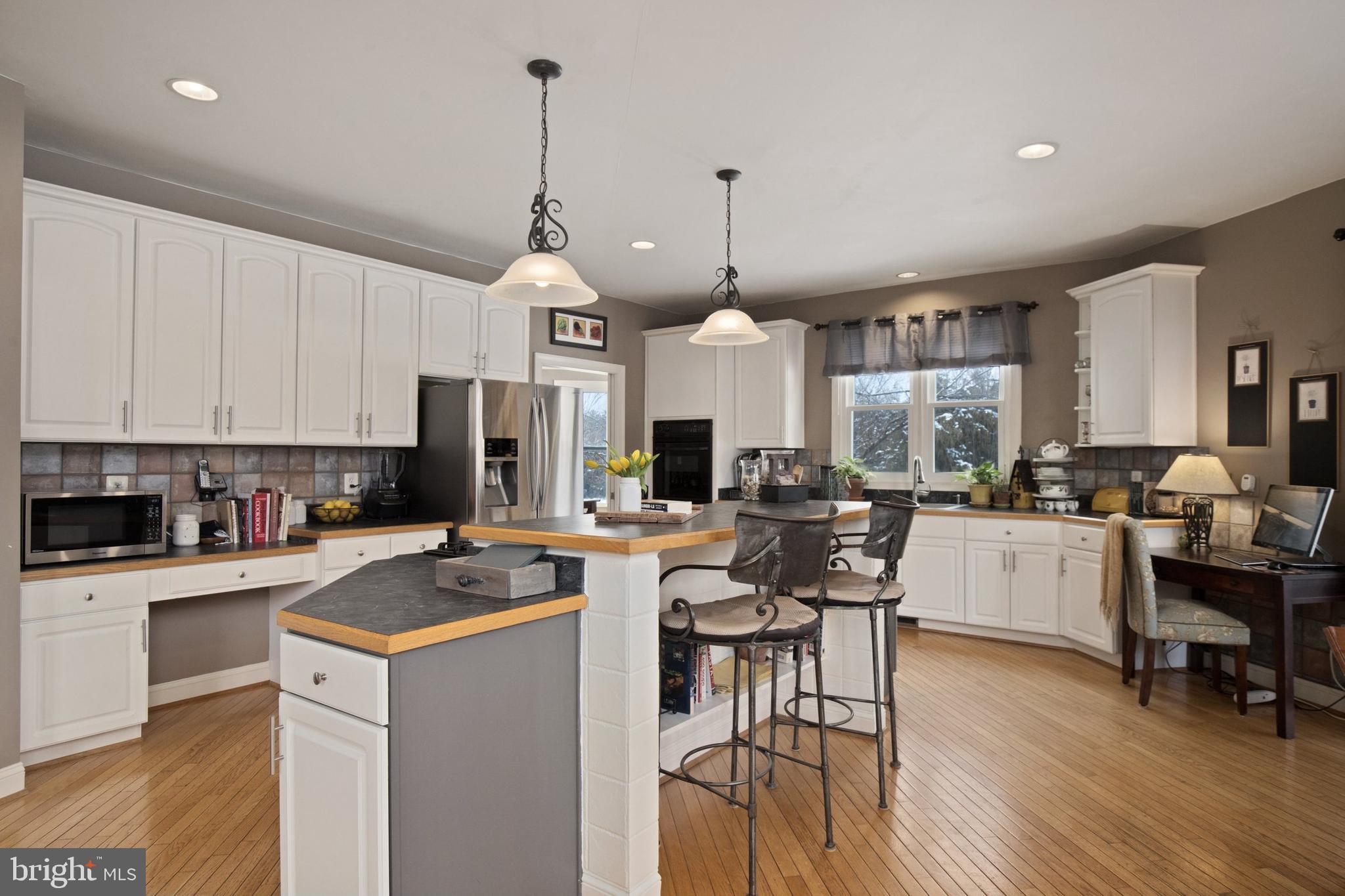 21854 Hyde Park Drive Ashburn, VA 20147 - Photo 14 of 86