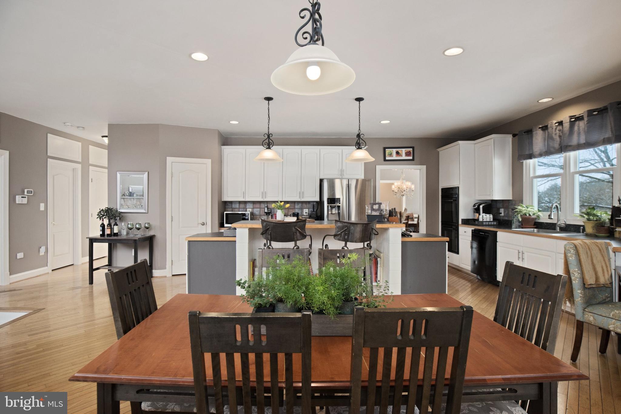 21854 Hyde Park Drive Ashburn, VA 20147 - Photo 16 of 86