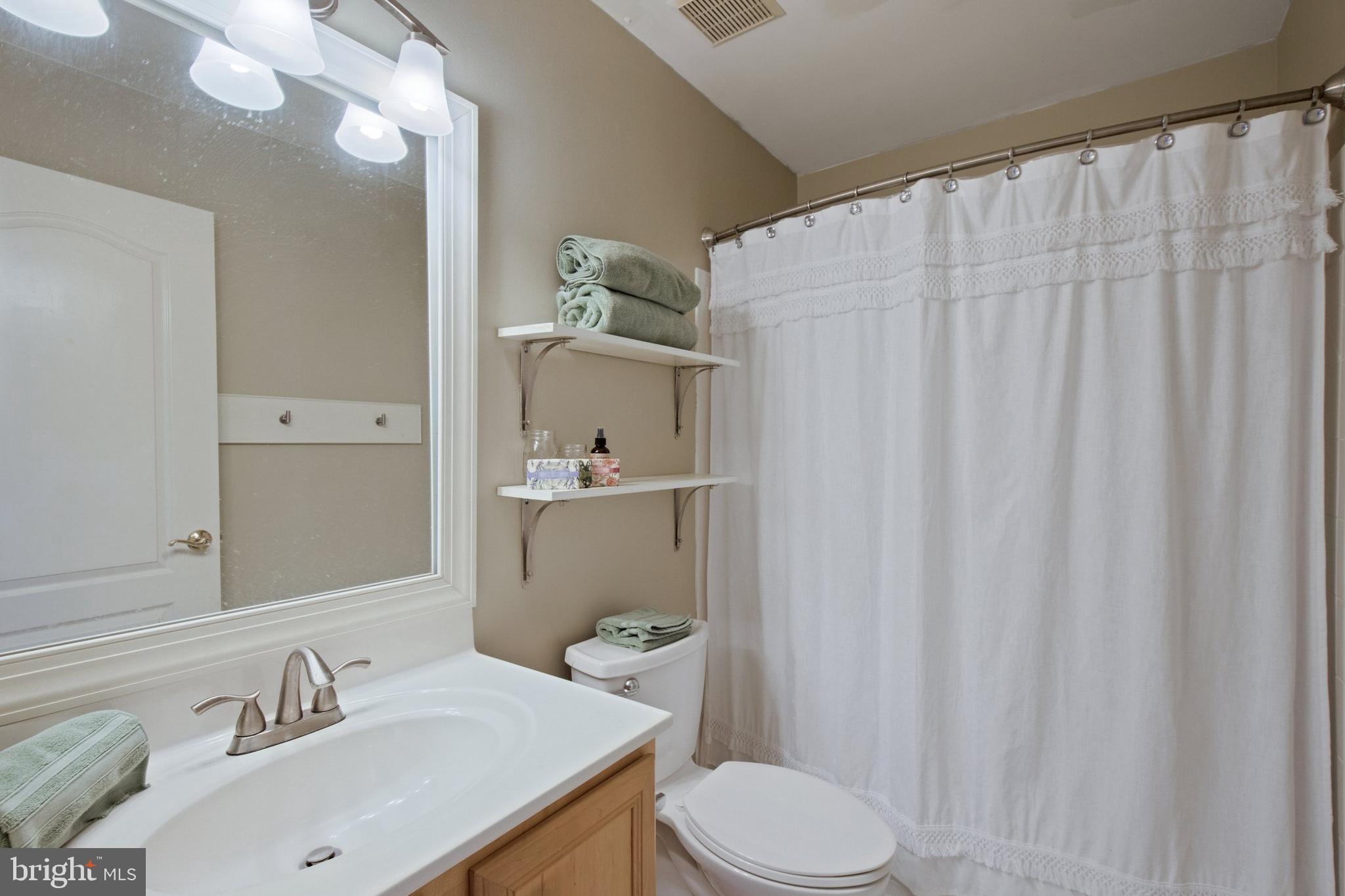 21854 Hyde Park Drive Ashburn, VA 20147 - Photo 48 of 86