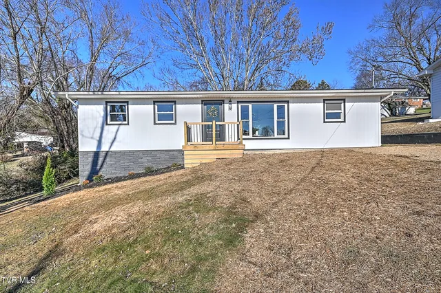 $299,900 | 3408 Cardinal Street, Kingsport, TN 37660