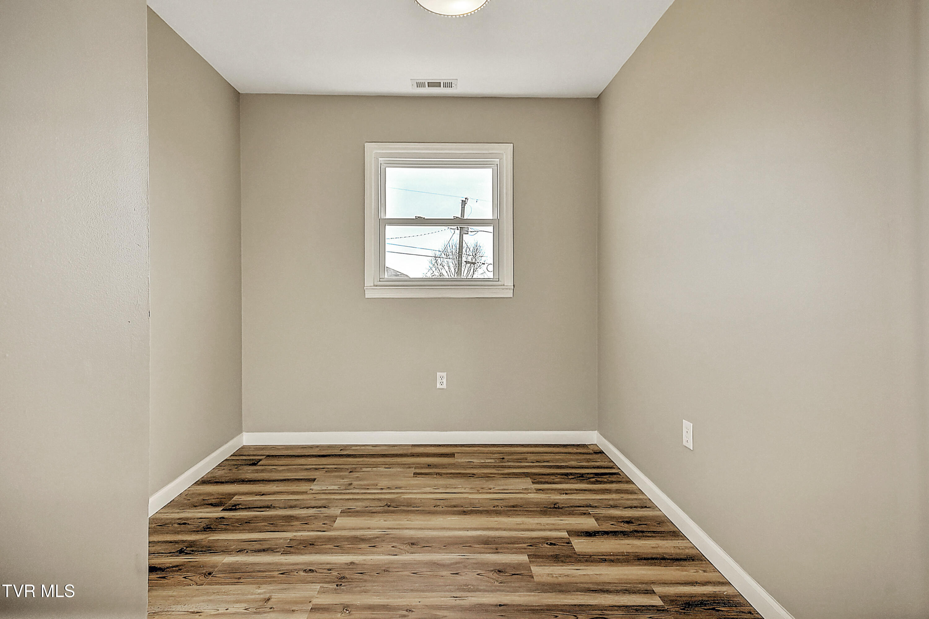 3408 Cardinal Street Kingsport, TN 37660 - Photo 31 of 55 3408 Cardinal CP-33