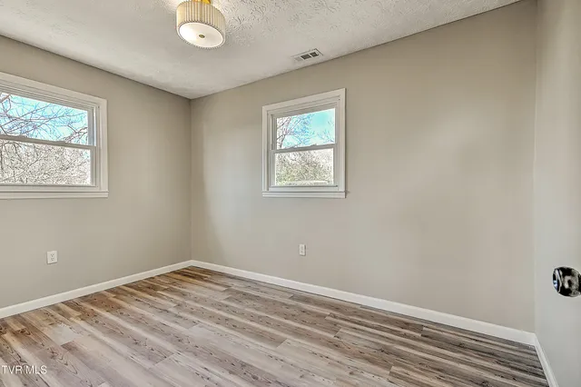 $299,900 | 3408 Cardinal Street, Kingsport, TN 37660