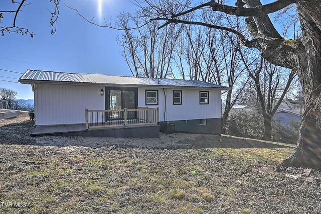 $299,900 | 3408 Cardinal Street, Kingsport, TN 37660