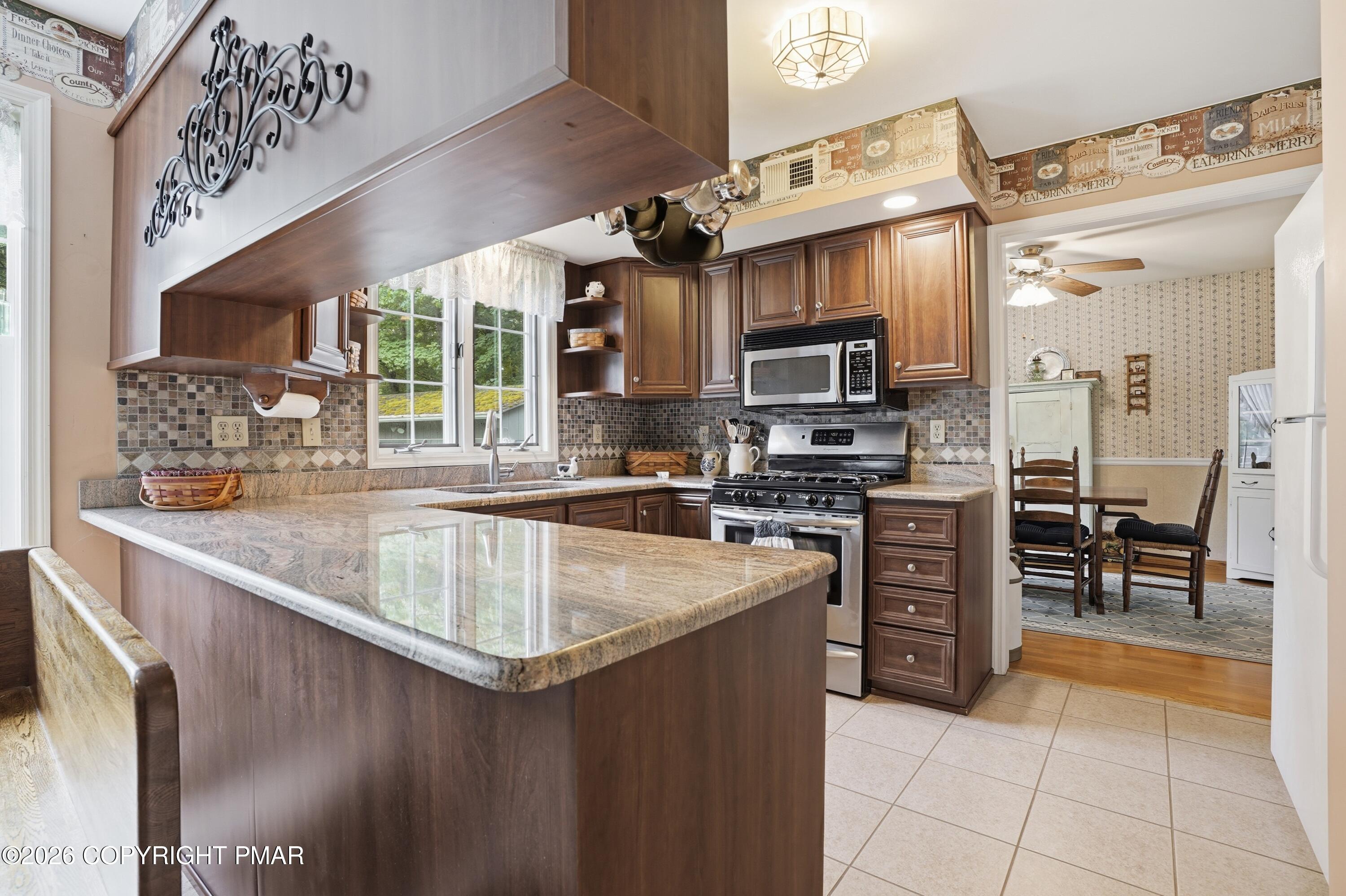 14 Minsi Road Delaware Water Gap, PA 18327 - Photo 8 of 75 4 Kitchen (1)