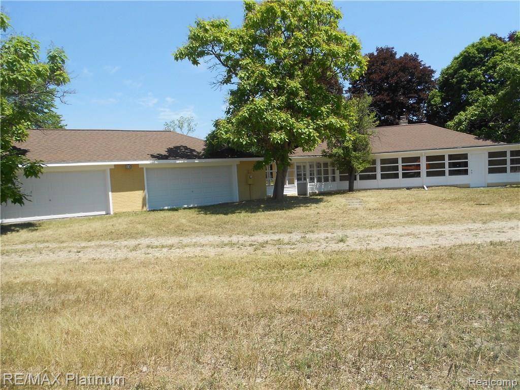 310 Demode Road Holly, MI 48442 - Photo 1 of 21 7-9-18 013.JPG