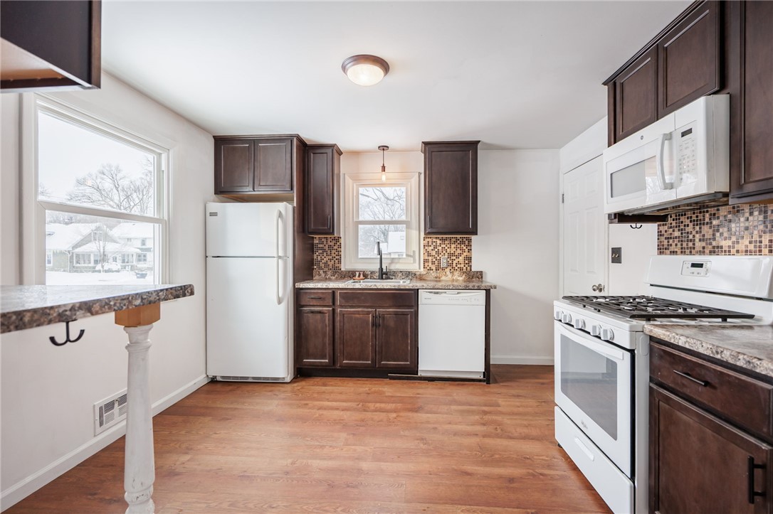 327 Estall Road Greece, NY 14616 - Photo 11 of 27