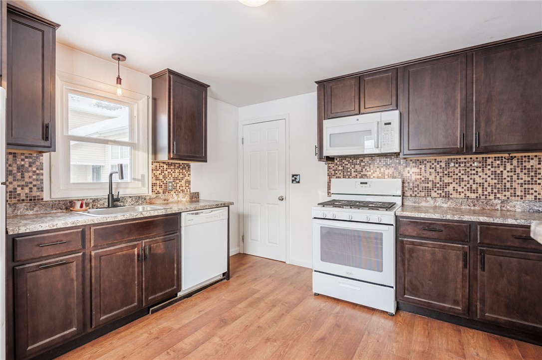 327 Estall Road Greece, NY 14616 - Photo 14 of 27