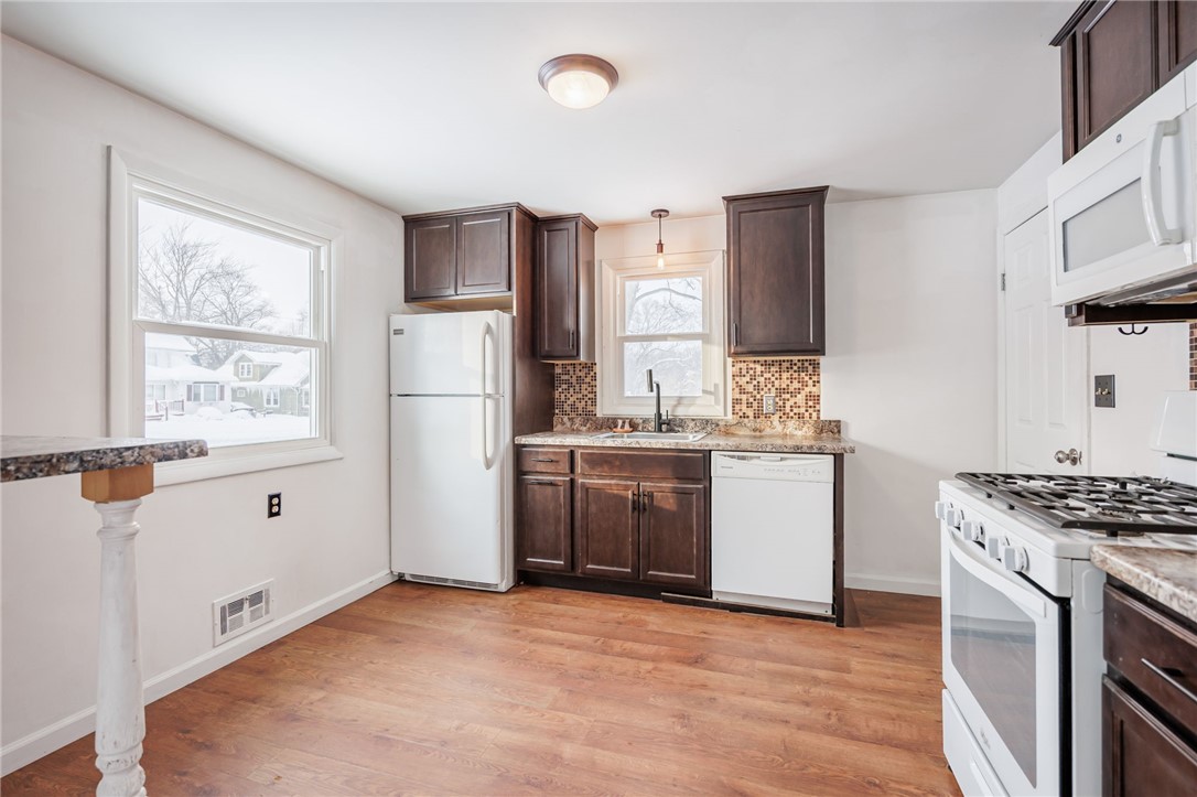 327 Estall Road Greece, NY 14616 - Photo 15 of 27