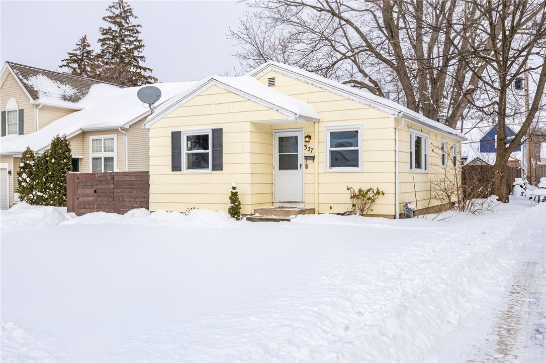 327 Estall Road Greece, NY 14616 - Photo 5 of 27