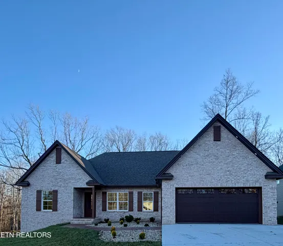 $695,000 | 630 Lakeview Drive, Crossville, TN 38558
