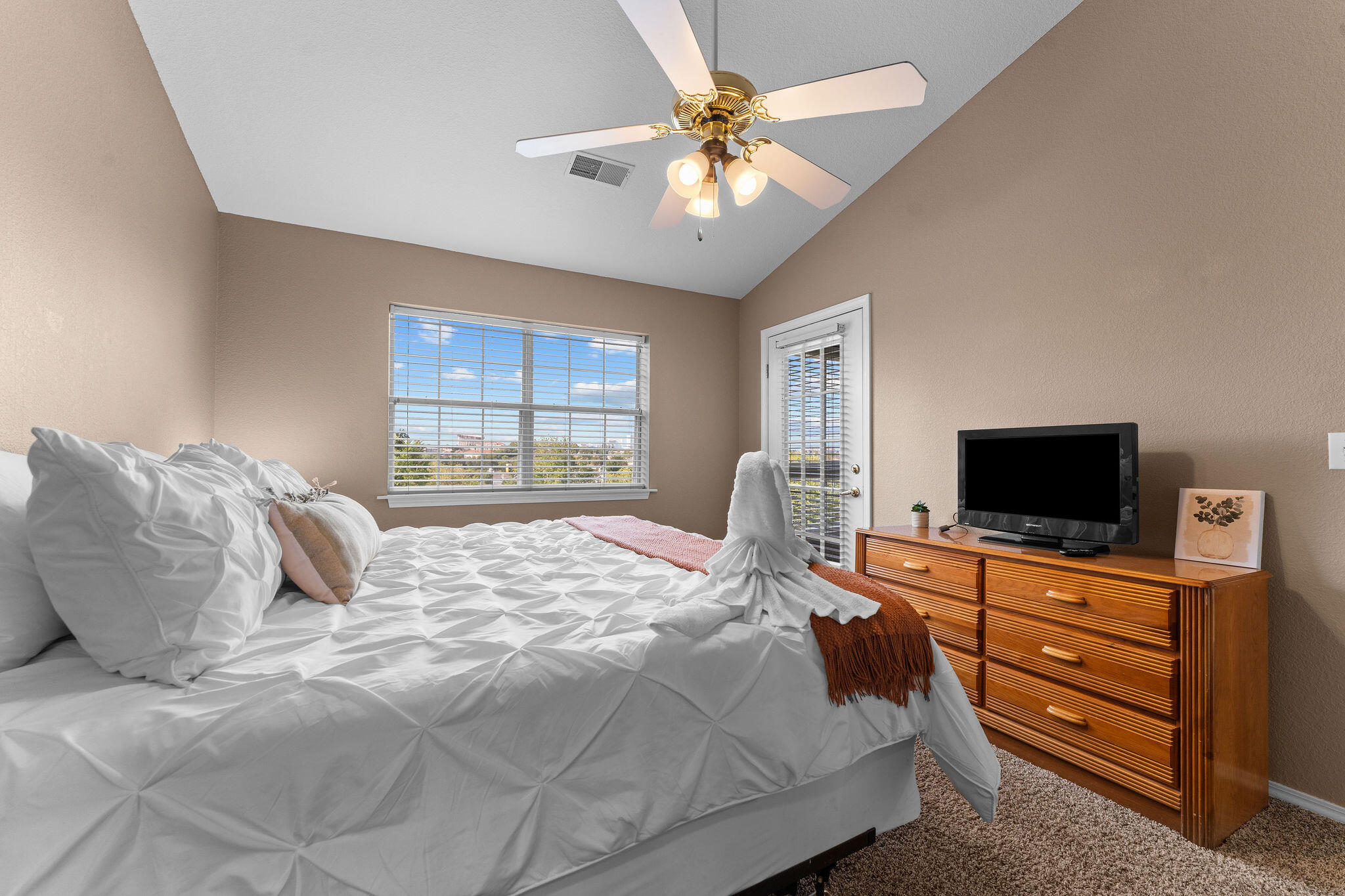 530 Spring Creek Road, Unit 12 Branson, MO 65616 - Photo 15 of 47 Master Bedroom