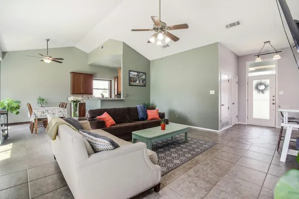 $2,000 | 709 Sapling Cove, Cedar Park, TX 78613