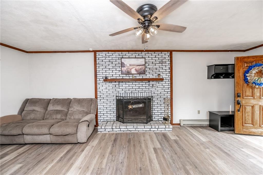 1121 Dixon Road Clymer, PA 15728 - Photo 5 of 37