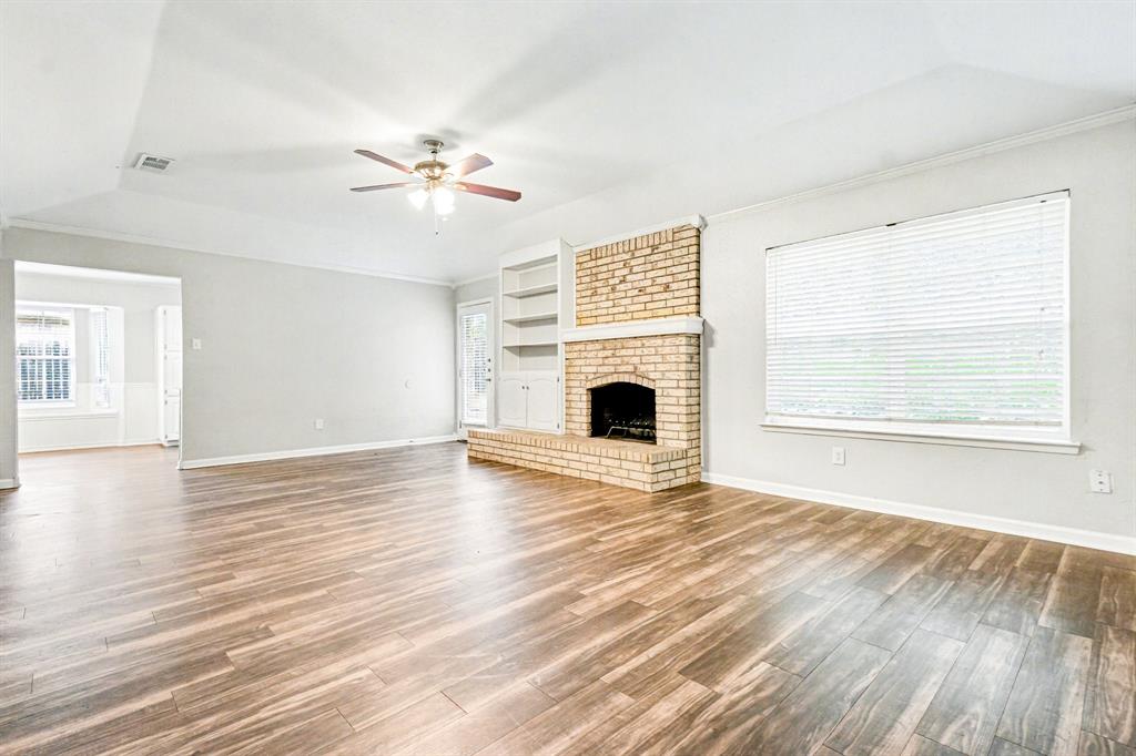 2424 Meadow Creek Bedford, TX 76021 - Photo 4 of 24