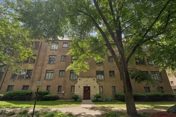 $299,999 | 724 Noyes Street, Unit F2, Evanston, IL 60201