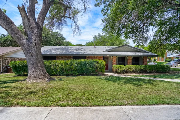 $300,000 | 6315 Echo Hill, San Antonio, TX 78238