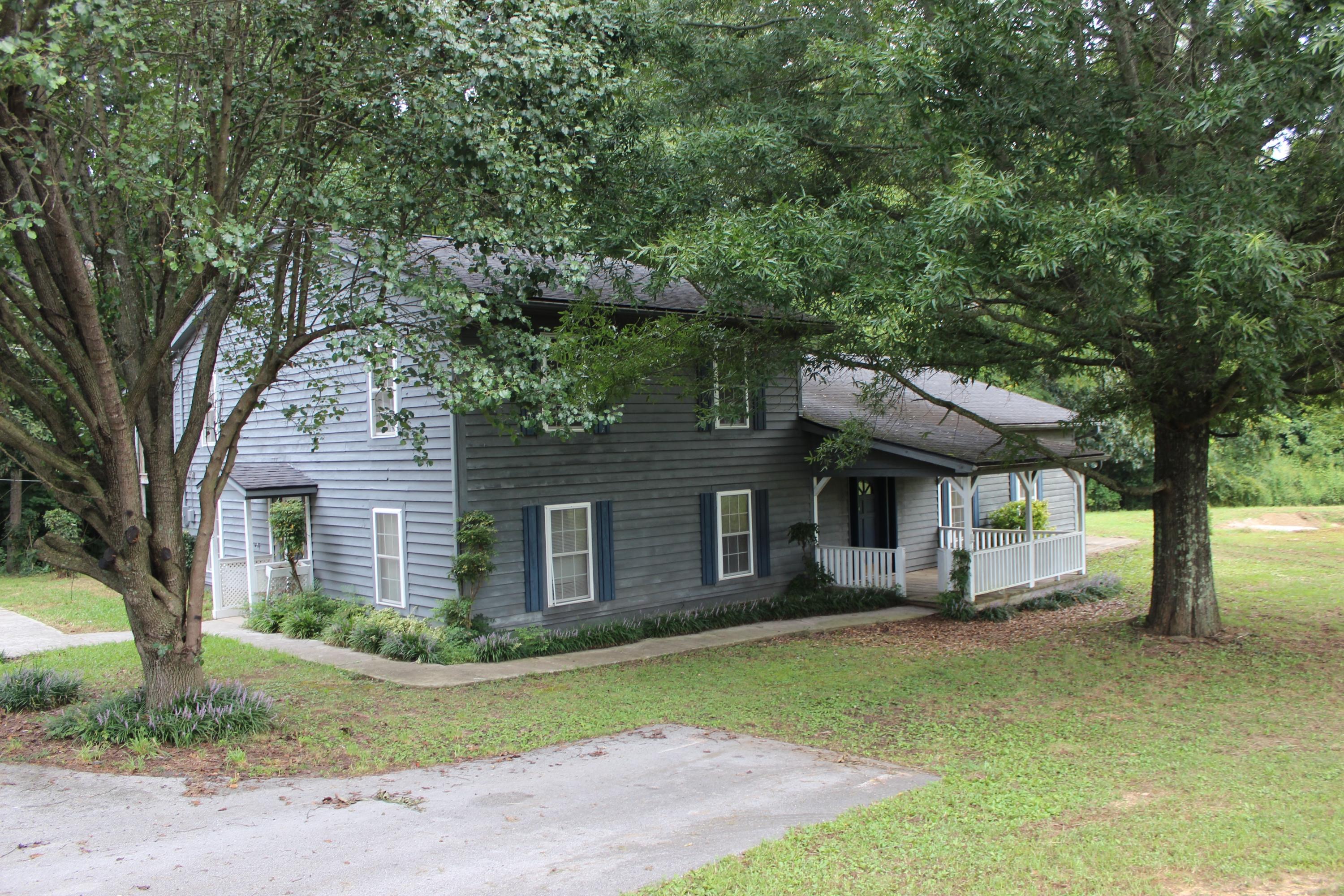 389 Peach Orchard Road Clinton, TN 37716 - Photo 1 of 20 IMG_4528