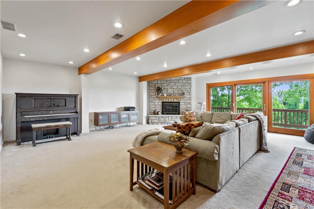 1318 Sky Ridge Drive Pittsburgh, PA 15241 - Photo 13 of 33 a living room with furniture and a flat screen tv
