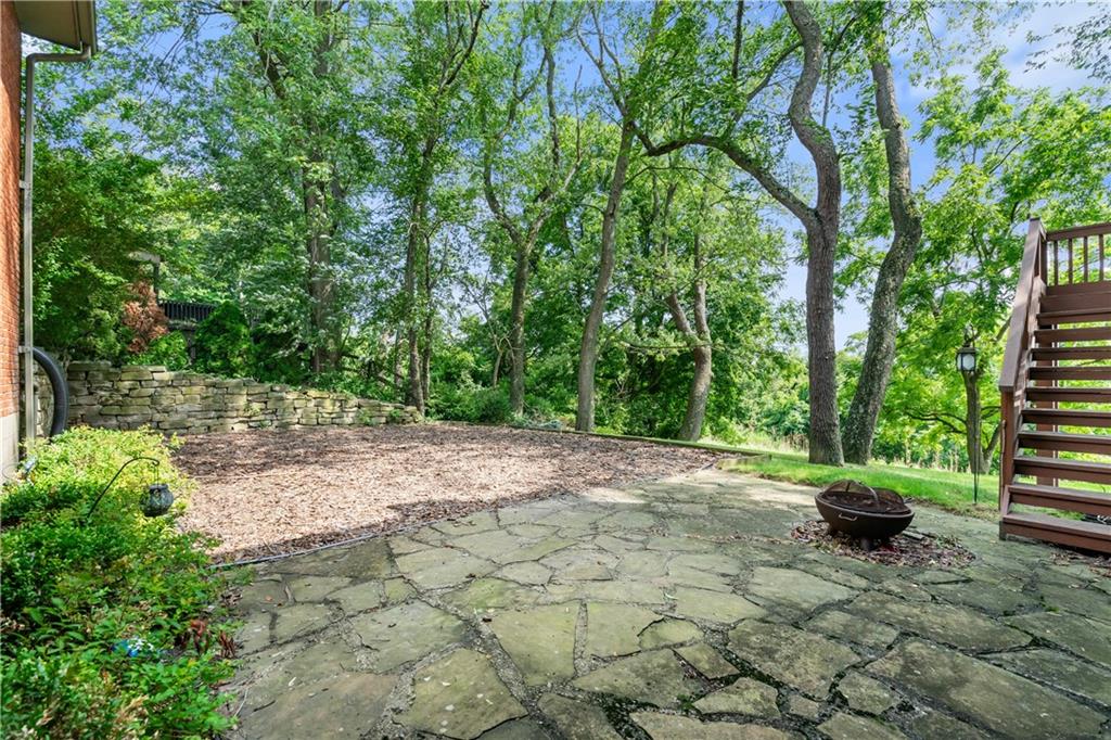 1318 Sky Ridge Drive Pittsburgh, PA 15241 - Photo 30 of 33 a backyard of a house with lots of green space
