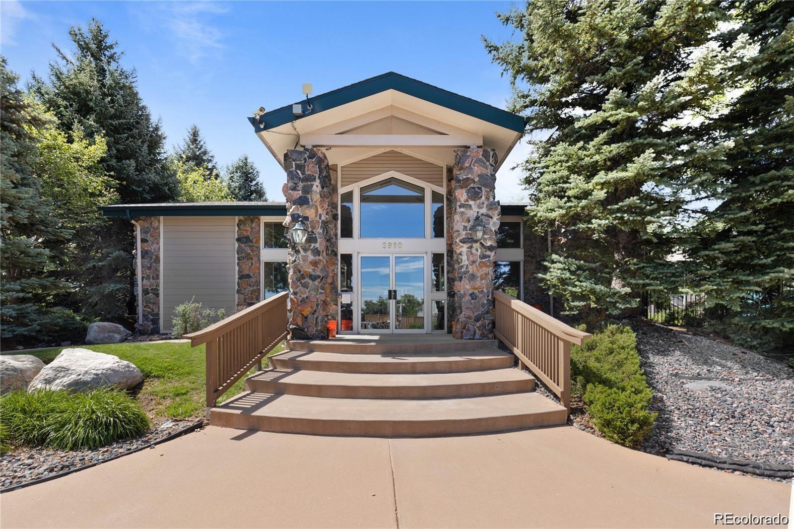 8470 South Little Rock Way, Unit 101 Highlands Ranch, CO 80126 - Photo 4 of 15