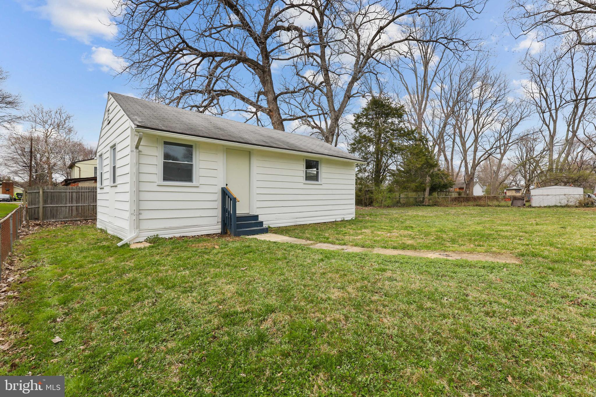 103 River Road Edgewater, MD 21037 - Photo 26 of 33 Detached Workshop in back
