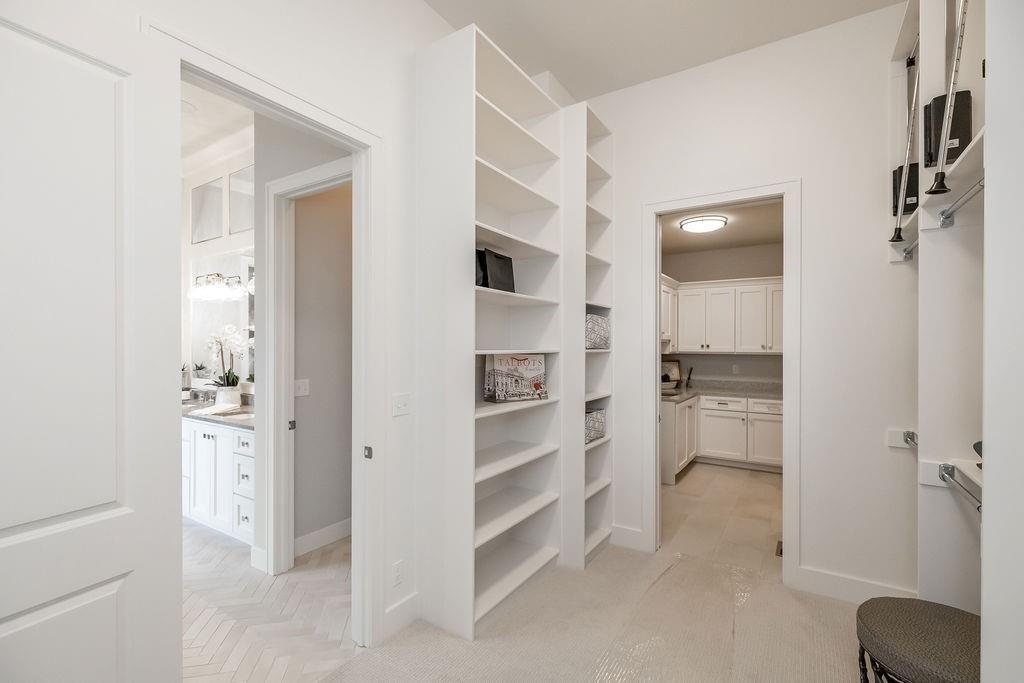 13705 West Guilford Road Leawood, KS 66224 - Photo 17 of 37