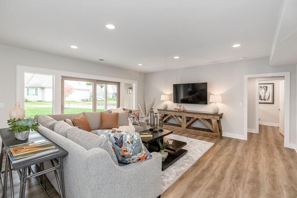 13705 West Guilford Road Leawood, KS 66224 - Photo 21 of 37