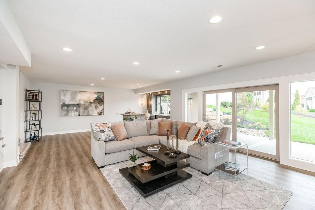 13705 West Guilford Road Leawood, KS 66224 - Photo 21 of 38