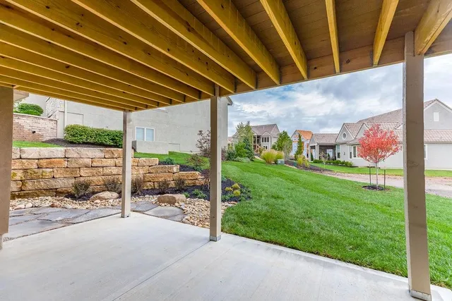 $1,798,000 | 13705 West Guilford Road, Leawood, KS 66224