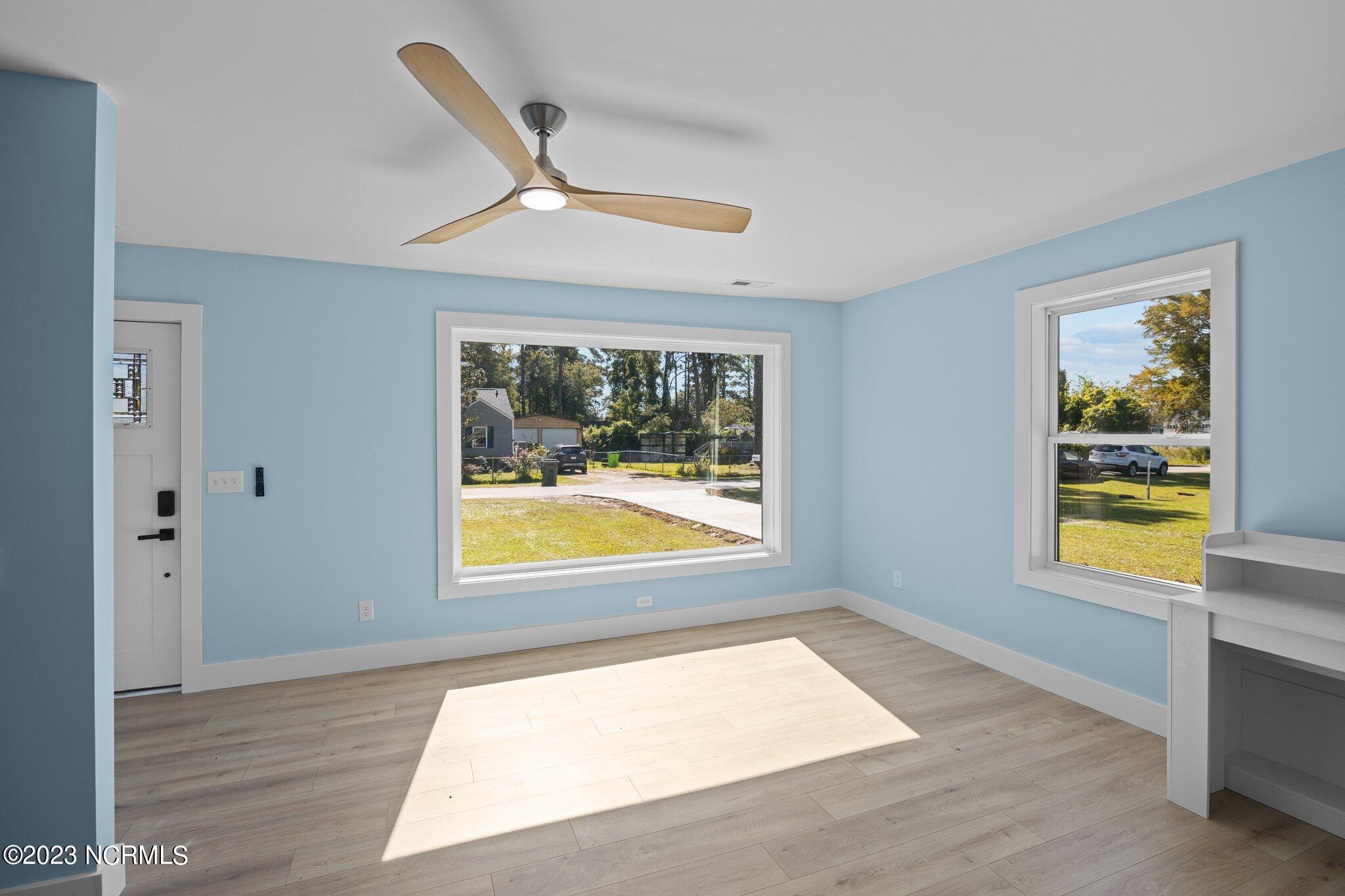 201 Riverside Drive New Bern, NC 28560 - Photo 3 of 35 27-web-or-mls-2I3A0072