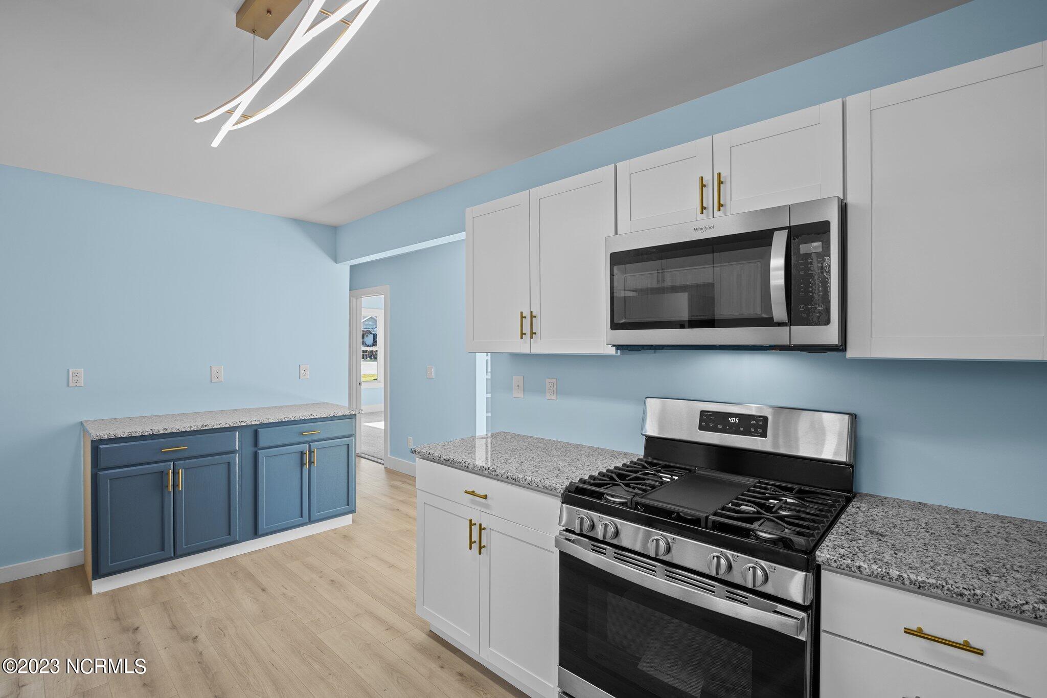 201 Riverside Drive New Bern, NC 28560 - Photo 10 of 35 12-web-or-mls-2I3A0030-1