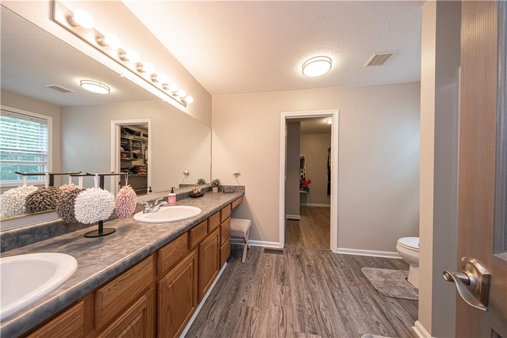 435 Cottage Lane Monroeville, PA 15146 - Photo 20 of 46 Spacious double-sink vanity with ample counter space and storage for busy mornings.