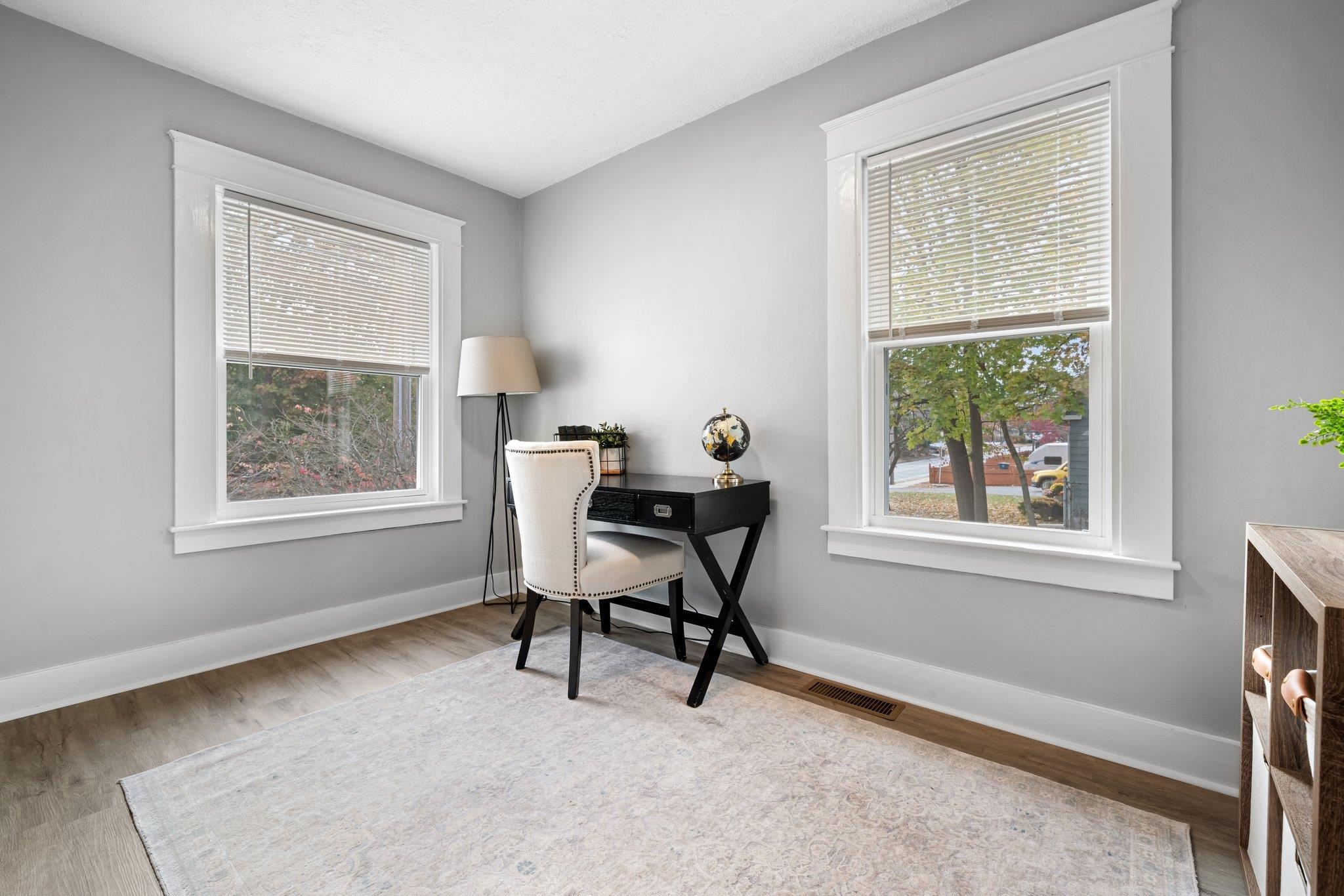 15 East Dunstable Road Nashua, NH 03060 - Photo 12 of 34