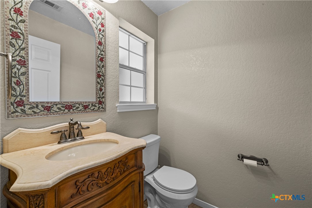 1 Coveview Lane Morgan's Point Resort, TX 76513 - Photo 25 of 38 Half bath/near front door