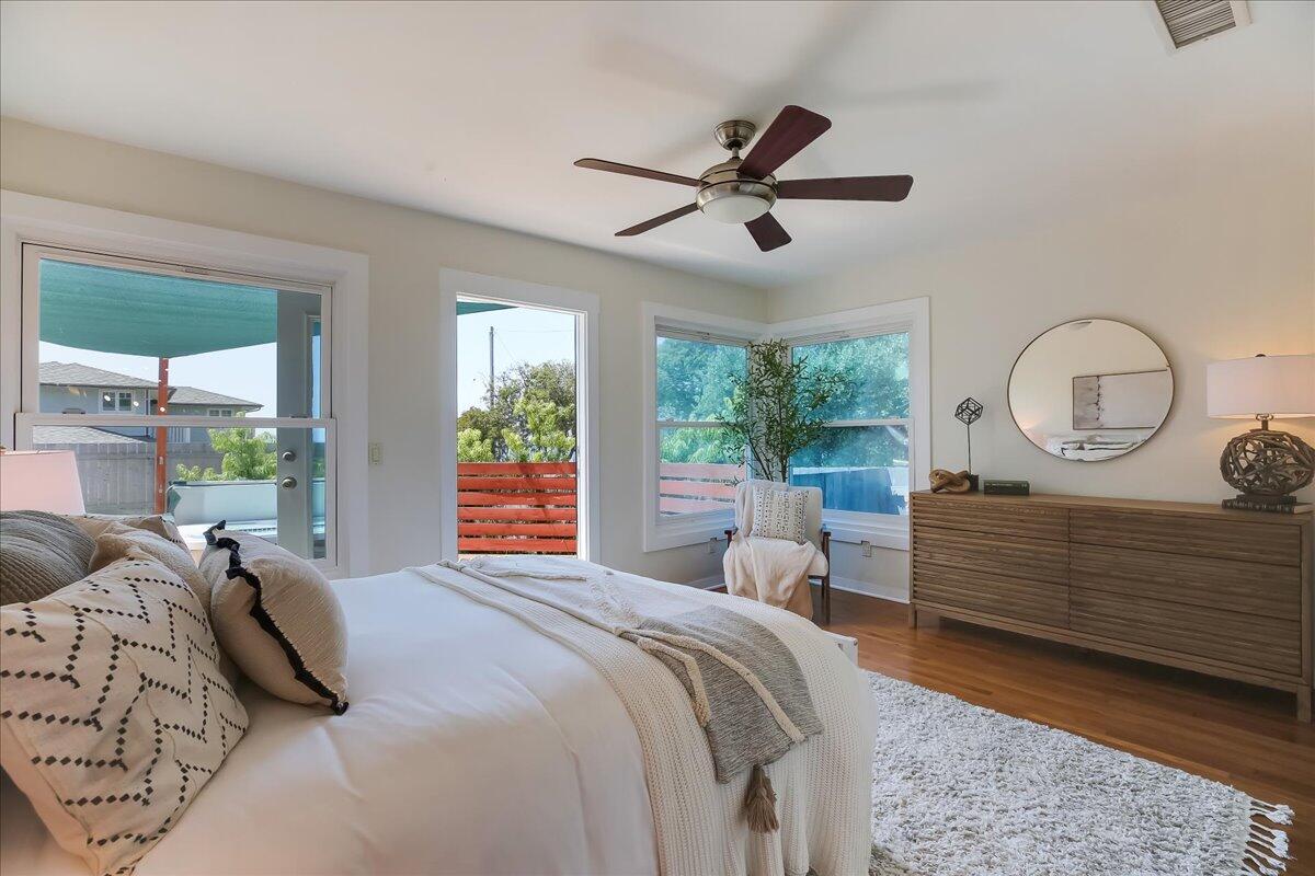 2325 Edgewater Way Santa Barbara, CA 93109 - Photo 11 of 18 35-035