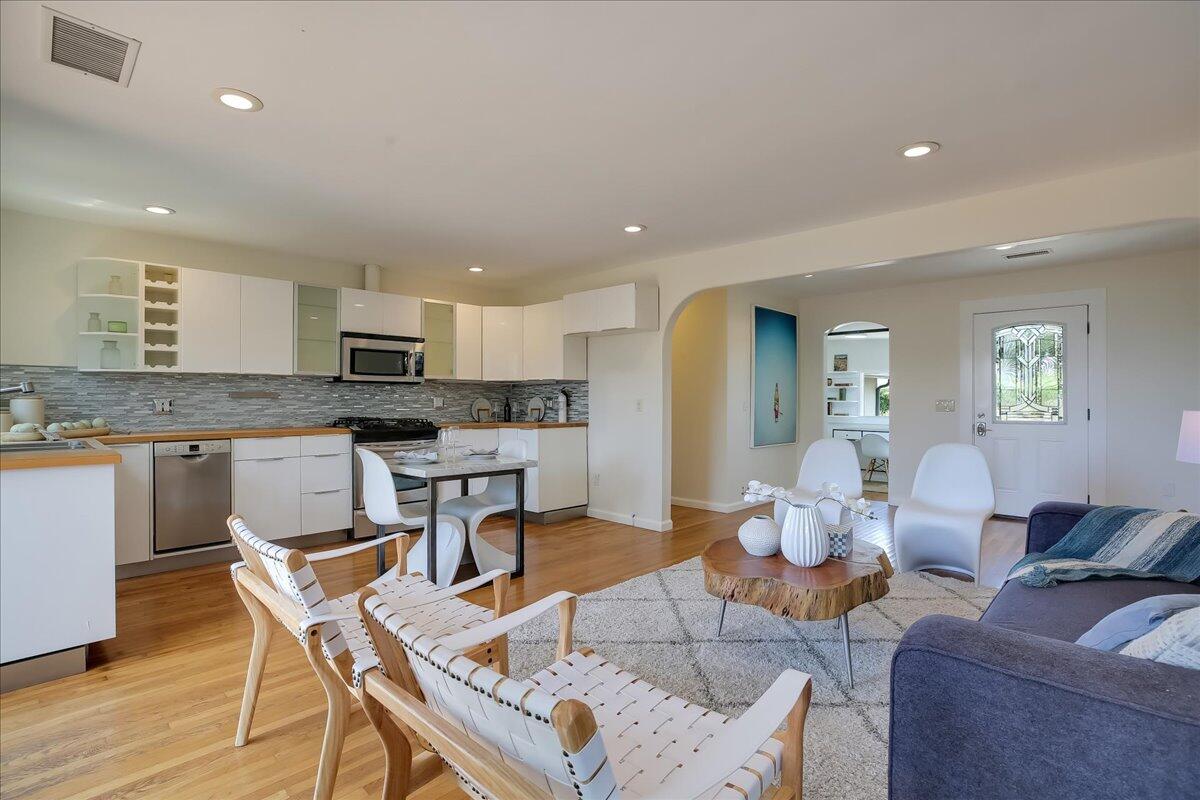 2325 Edgewater Way Santa Barbara, CA 93109 - Photo 6 of 18 25-025