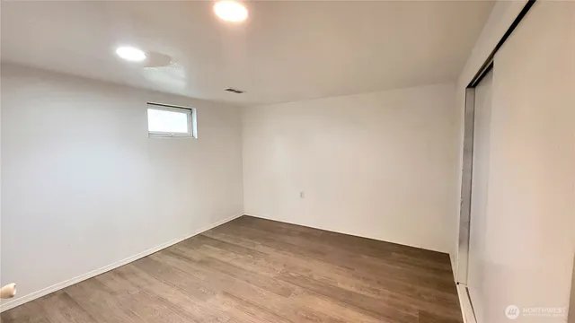 a view of empty room
