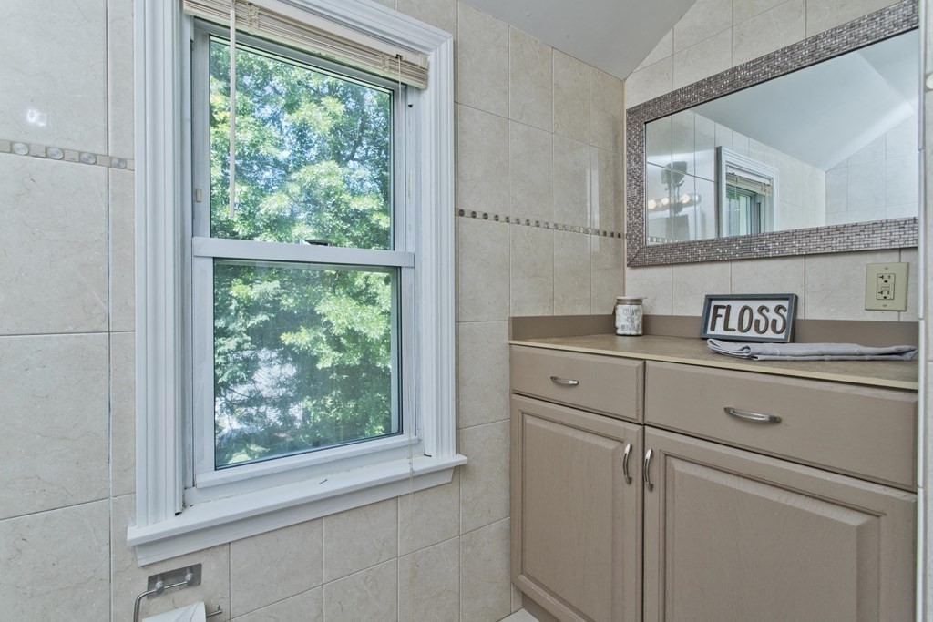 120 Dayton Street Springfield, MA 01118 - Photo 28 of 41 Gallery Image 28