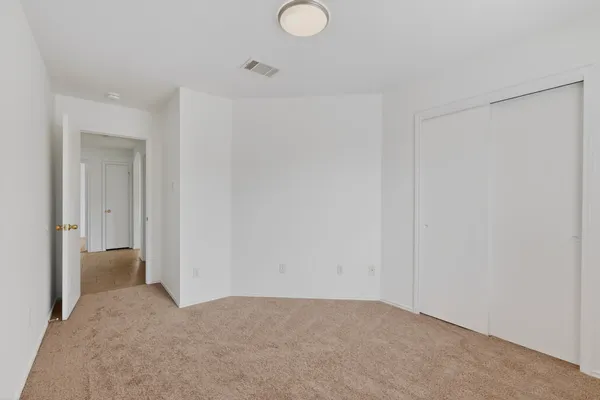 $1,800 | 13124 Maidenhair Trail, Elgin, TX 78621