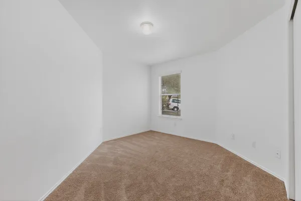 $1,800 | 13124 Maidenhair Trail, Elgin, TX 78621