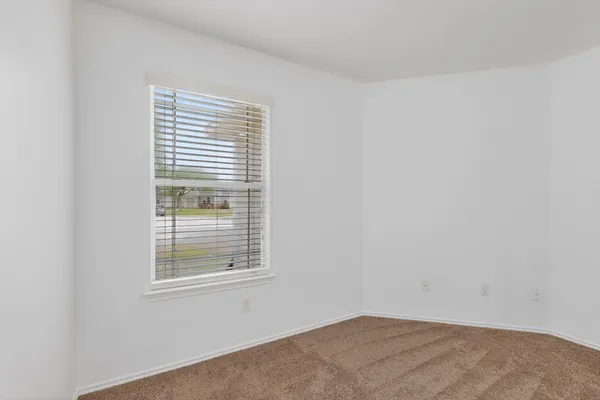 $1,800 | 13124 Maidenhair Trail, Elgin, TX 78621