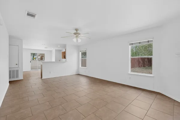 $1,800 | 13124 Maidenhair Trail, Elgin, TX 78621