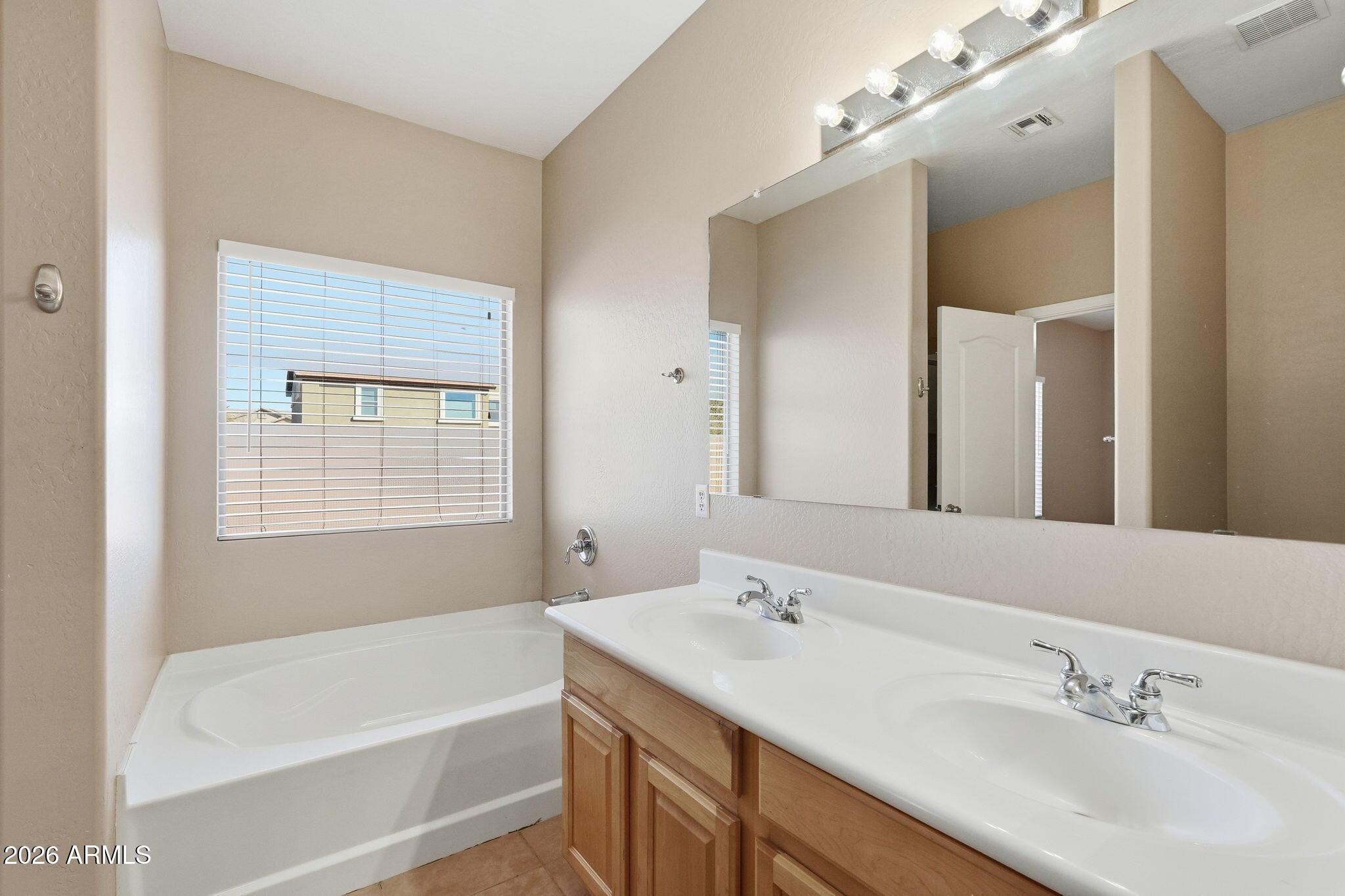 310 Mountain View Road San Tan Valley, AZ 85143 - Photo 28 of 41 Photo #28