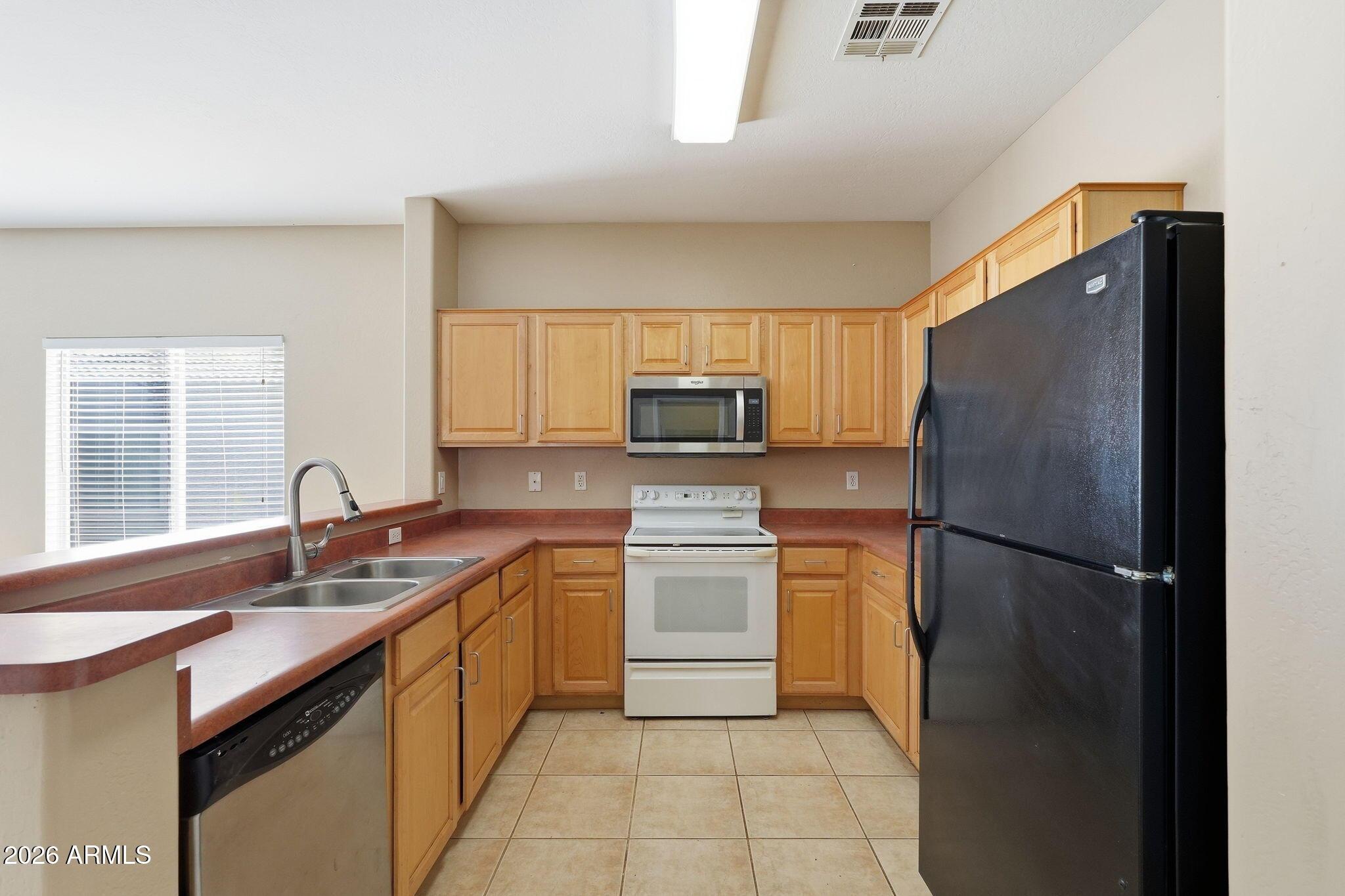 310 Mountain View Road San Tan Valley, AZ 85143 - Photo 6 of 41 Photo #6