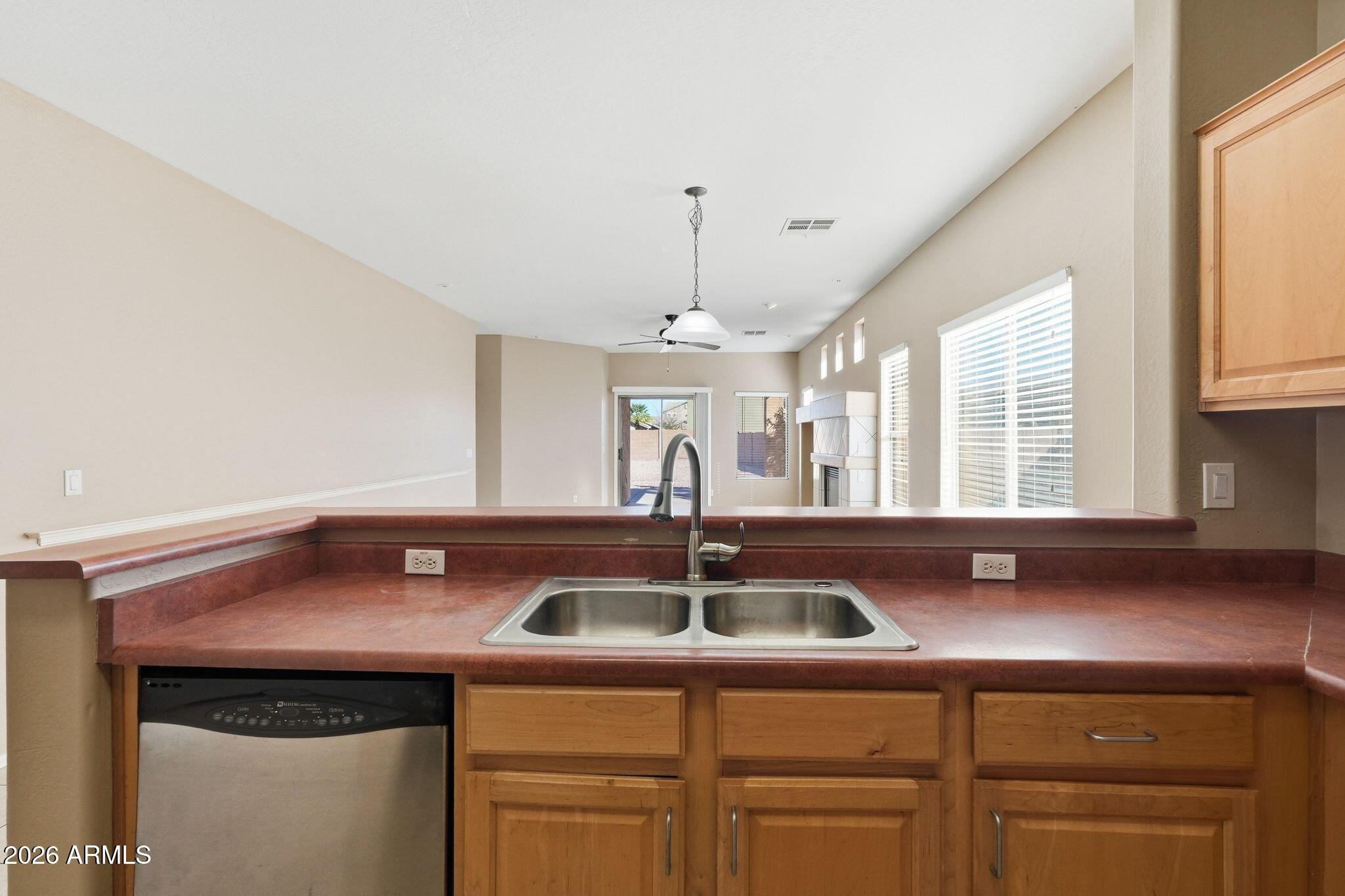 310 Mountain View Road San Tan Valley, AZ 85143 - Photo 10 of 41 Photo #10