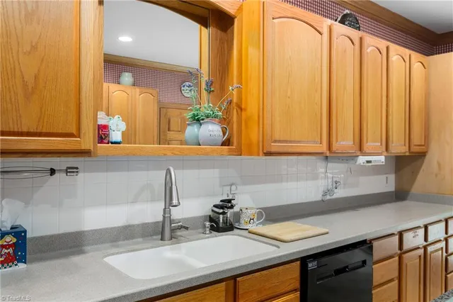 $1,100,000 | 163 Old Hickory Lane, Linville, NC 28646