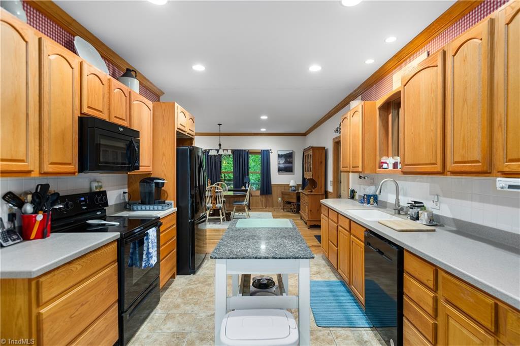 163 Old Hickory Lane Linville, NC 28646 - Photo 21 of 50